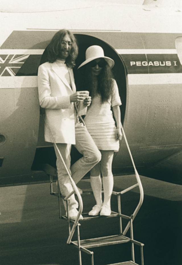 Best Celebrity Wedding Dresses | John Lennon and Yoko Ono