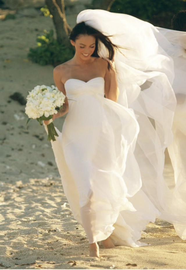 Best Celebrity Wedding Dresses | Megan Fox beach wedding