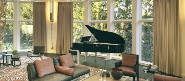 Michael Jordan’s $20 million home for sale | Piano Room