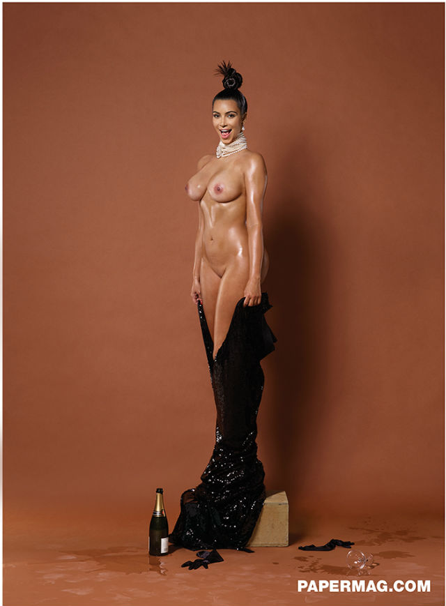 Kim Kardashian Naked Front Nude Paper Magazine Butt Winter Cover (1)