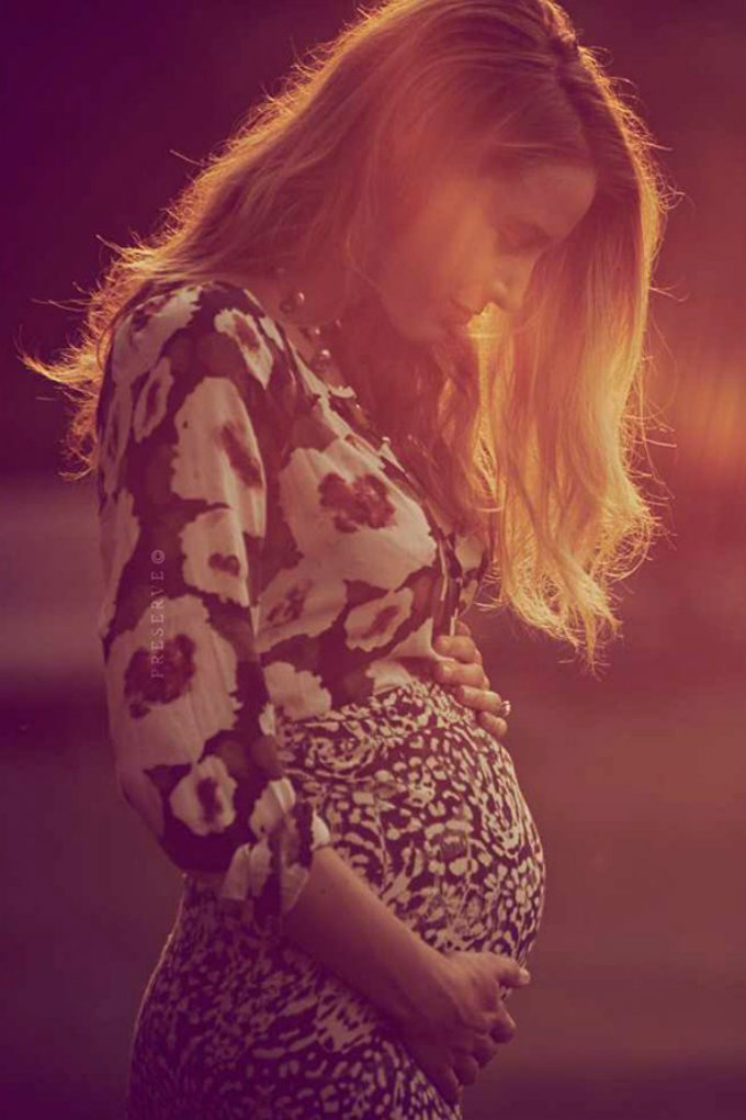 Pregnant celebrities meet the mothers of 2015_blake-lively