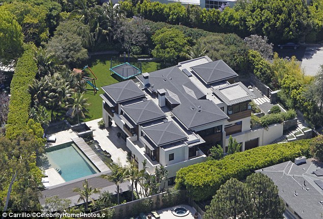Celebrity News Matt Damon's Pacific Palisades Mansion